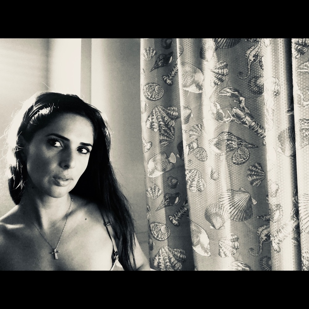 Meet your Posher, Betania